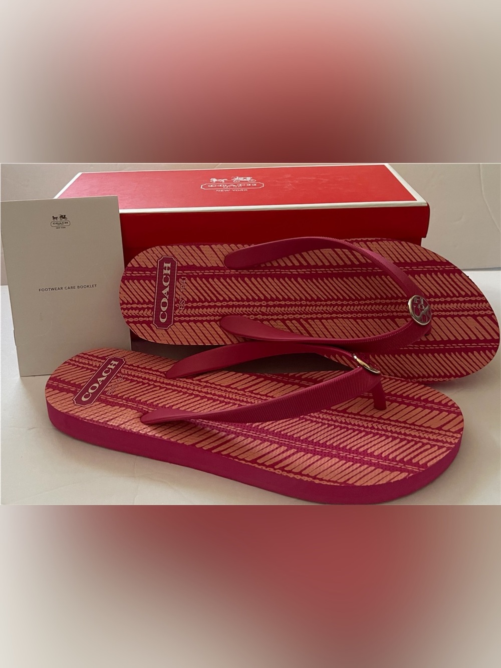 COACH Alessa Heritage pink/ruby stripped flip flops size 9M- NWT**